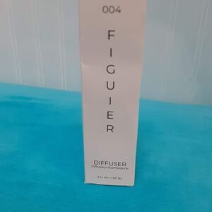 NEW NEVER OPENED Daniel Stone's Reed Figuier Diffuser 004